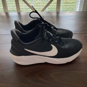 Boy’s Nike Star Runner 4 Running Shoe